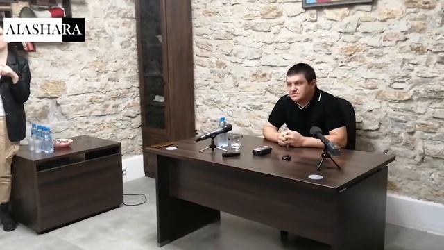 Ахра Авидзба призвал ветеранов, желающих отдать госдачу в Пицунде, подарить российским чиновникам с смотреть онлайн