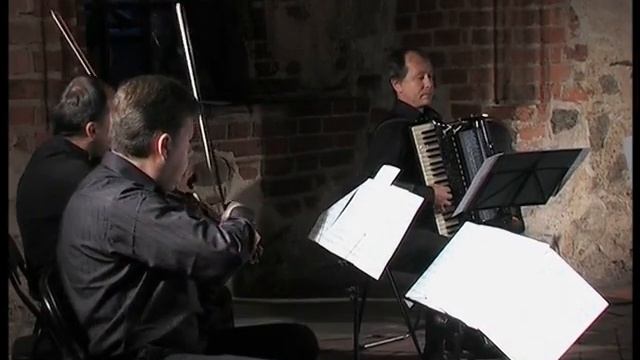 Adios Nonino - Astor Piazzolla (WWW.SAVKOV.LT) смотреть онлайн