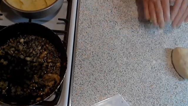 ВАРЕНИКИ С КАРТОШКОЙ И ЛУКОМ, БЕСПОДОБНО ВКУСНЫЙ, ПРОСТОЙ РЕЦЕПТ. смотреть онлайн