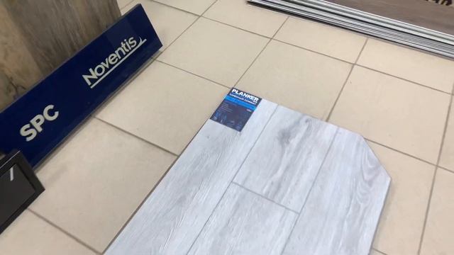 SPC ламинат Planker Дуб Сплэш 4004