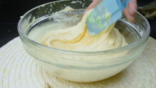 Das ist der köstlichste Cupcake, den ich je gegessen habe! Sie werden diesen Muffin jeden Tag backe смотреть онлайн