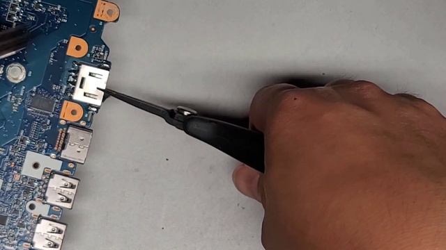 Lenovo Legion 5 15ARH05 Disassembly RAM SSD Hard Drive Upgrade Battery DC Jack Charge Port Repair смотреть онлайн