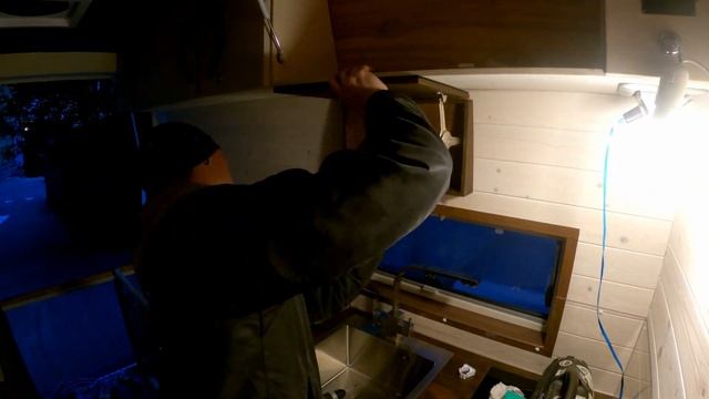 #13, Автодом своими руками, Кухня и Шкафчики смотреть онлайн