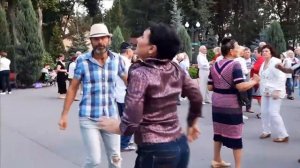 И НЕ СПРАШИВАЙ МЕНЯ,ГДЕ БЫЛА Я ВСЕ ТРИ ДНЯ И ТРИ НОЧИ