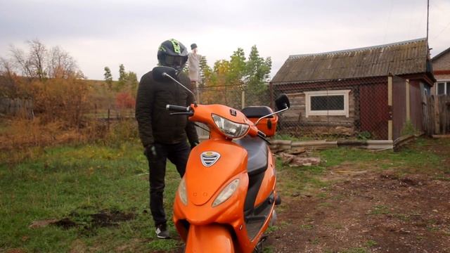 Мурад кинул мотоциклиста. Купил скутер у Мурада. смотреть онлайн