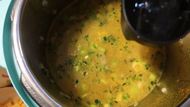 ?CHICKEN NOODLE SOUP IN PIONEER WOMAN INSTANT POT! TUMERIC CHICKEN NOODLE SOUP!!?EASY & DELICIOUS!? смотреть онлайн