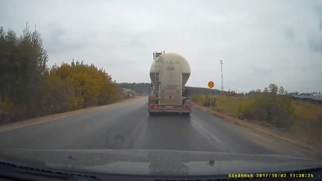Ст 12.15. ч.4 КоАП РФ. Обгон в зоне действия знака 3.20 "Обгон запрещён" смотреть онлайн