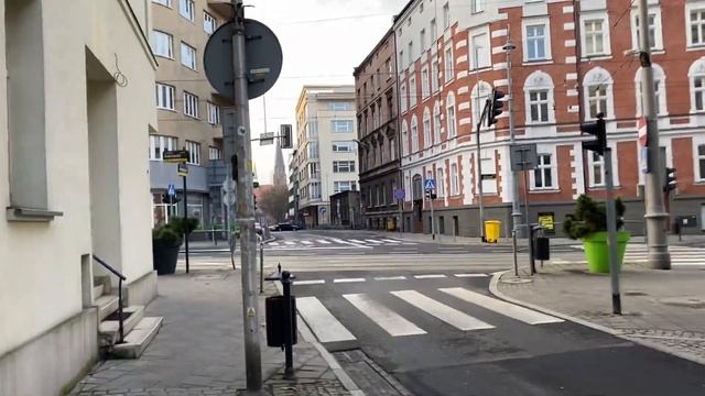 Польша. Прогулка по Катовице. Собор Христа Короля. Рождественские развлечения. смотреть онлайн