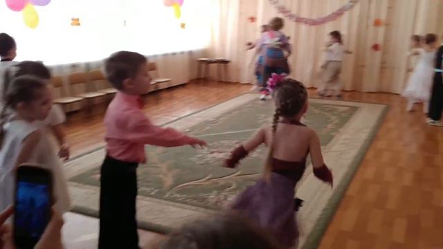 Доча 8 марта смотреть онлайн