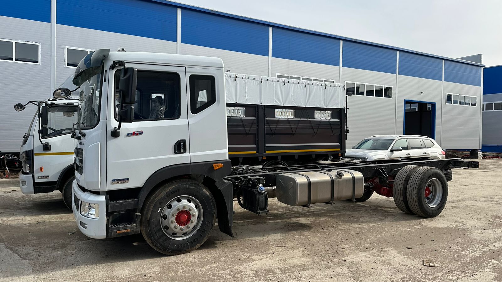 Обзор шасси Dongfeng C180NA смотреть онлайн