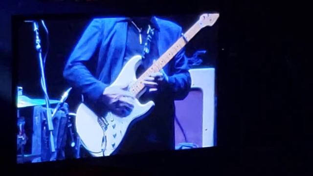 Jimmy Vaughan Madison Square Garden Sept 18 w Eric Clapton Texas flood смотреть онлайн