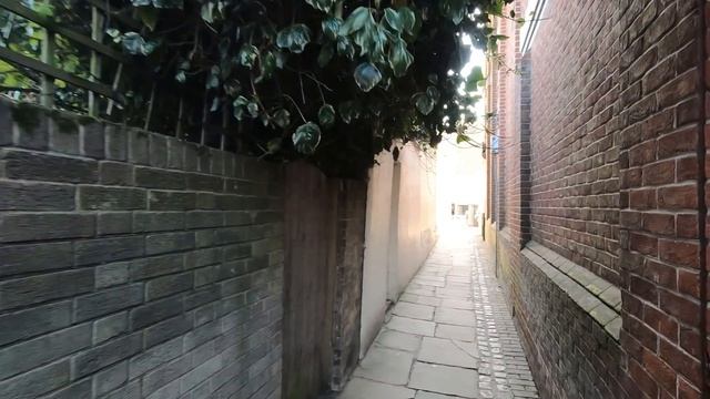 London Hampstead High Street | HIDDEN GEM Beautiful HOUSE смотреть онлайн