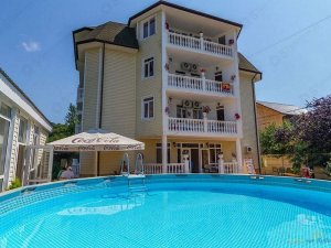 Где лучше отдыхать в Лоо. Лоо мини-гостиницы. Гостевой дом «Вилла Валенсия» а Лоо