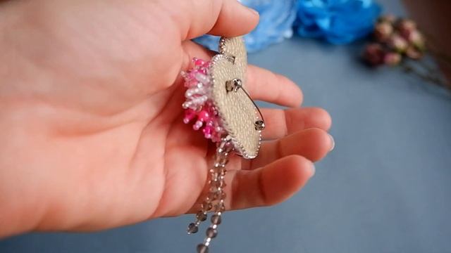 Брошь из бисера своими руками Фламинго A beaded brooch with their hands Flamingo смотреть онлайн