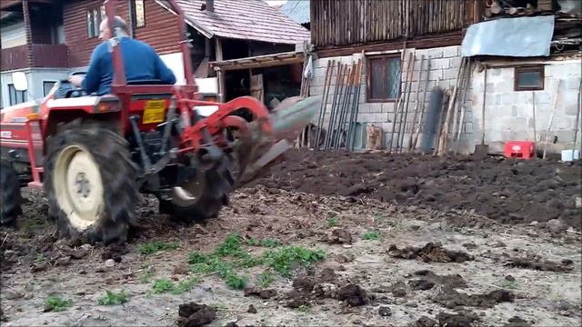 Tractor compact Mitsubishi MT 22 D; dat cu spatele, arat si frezat solul; 2019 смотреть онлайн