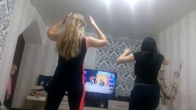 Танцы Xbox-360 зажигают