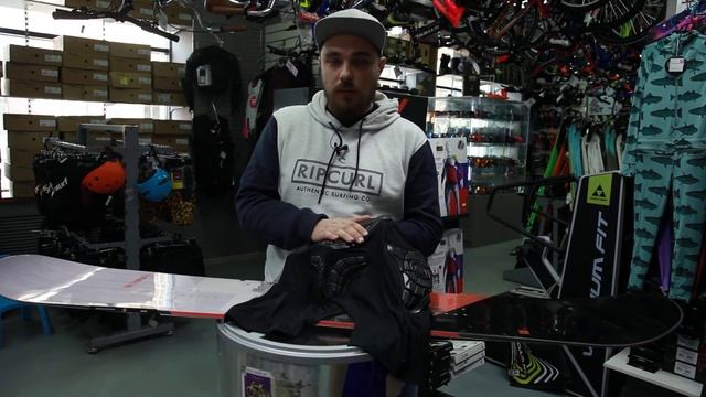 Обзор защитных шорт Burton Total Short смотреть онлайн