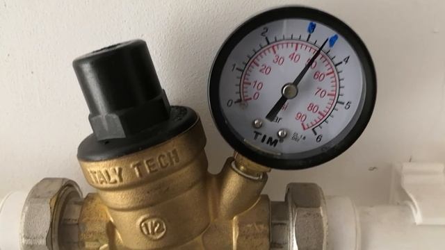 Потёк РЕДУКТОР давления воды - ремонт или замена? смотреть онлайн