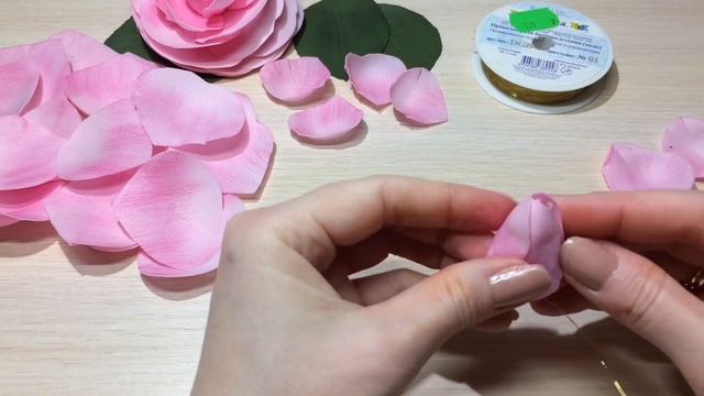 МК Камелия из фоамирана. Украшения для волос. смотреть онлайн