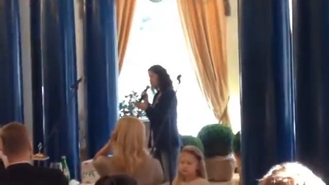 Елизавета Боярская читает стихи на Play and Help смотреть онлайн