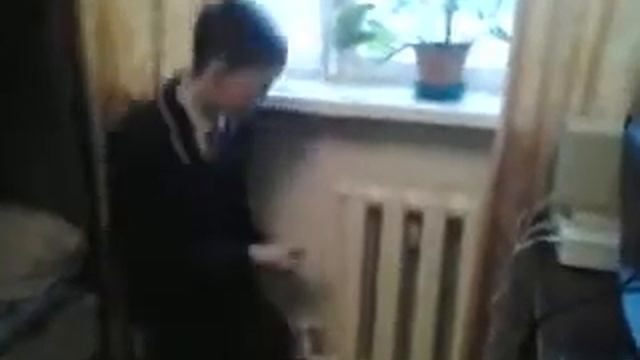 Как зажечь спичку об батарею смотреть онлайн