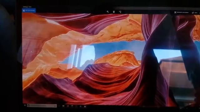 Lenovo X1 Yoga 2nd gen (2017) screen flickering on low brightness смотреть онлайн