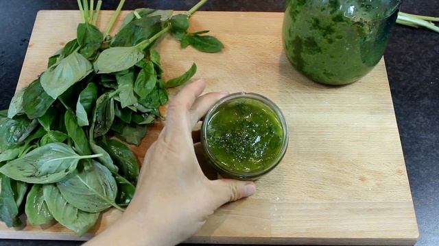 Чесночно-базиликовый соус из Италии. Подходит ко всем блюдам. смотреть онлайн