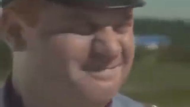 Анекдоты  Гаишник танцует