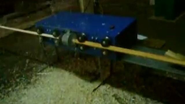 ДЕРЕВООБРАБАТЫВАЮЩИЙ КРУГЛОПАЛОЧНЫЙ СТАНОК КП-38 смотреть онлайн