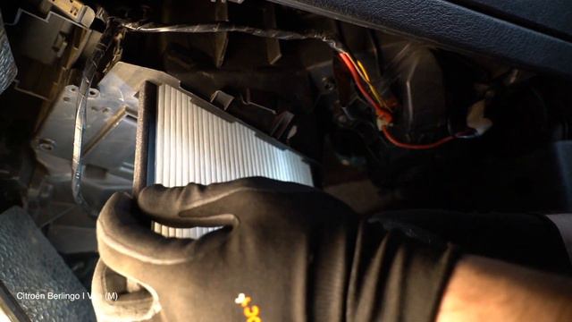Wie CITROËN BERLINGO M Innenraumfilter wechseln [AUTODOC TUTORIAL] смотреть онлайн