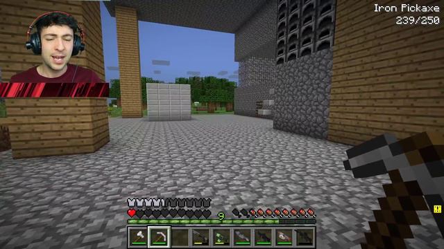 Minecraft DON'T ENTER THIS GIANT VILLAGE BLACKSMITH HOUSE MOD / DANGEROUS CREATURES ! Minecraft Mod смотреть онлайн