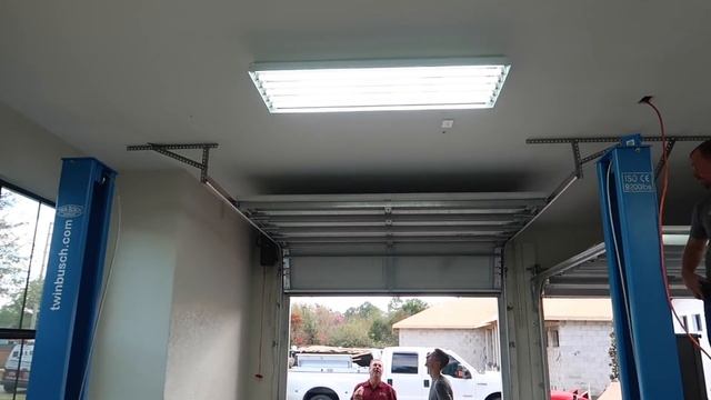 The LZ Garage Project: Twin Busch Lift & Air King Fans Video 2 of 3 смотреть онлайн