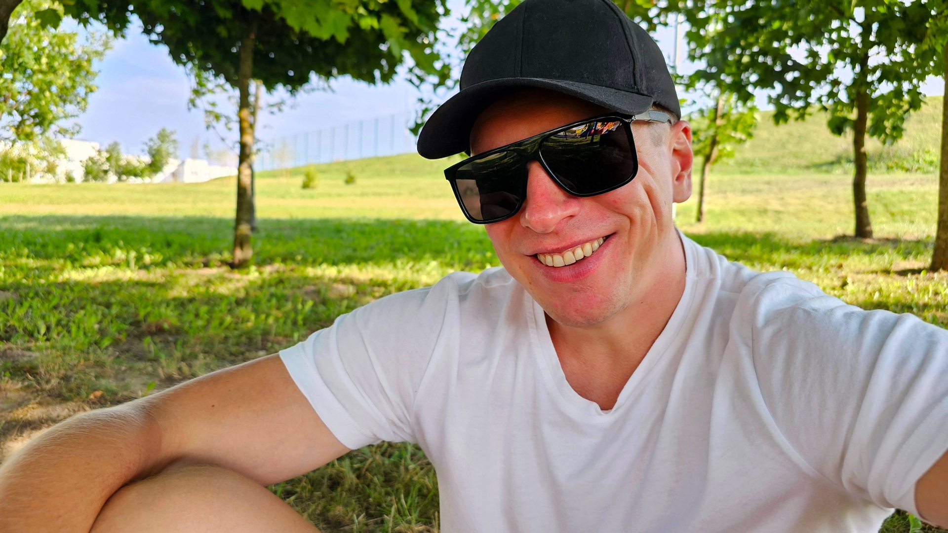 В Россию и Беларусь возвращаются наши люди. смотреть онлайн