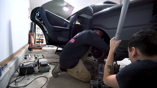 Toyota Chaser: Installing Stance Coilovers & SerialNine! смотреть онлайн