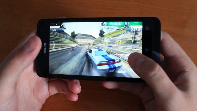 Как Идет NFS Most Wanted на Asus Zenfone 5 смотреть онлайн