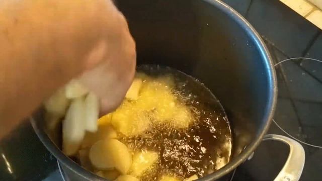 Qovurilgan Kartoshka Qoziqorin bilan| Жаренная Картошка с Грибами | Fried Potatoes with Mashroom смотреть онлайн