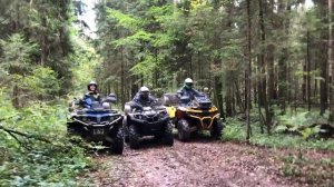 Квадроциклы против болотохода "Азимут" в подмосковном лесу. Покатушки квадроклуба "Новомосковские"