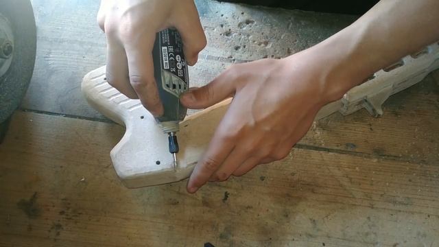 SPAS 12 How to make a Wooden ShotGun смотреть онлайн