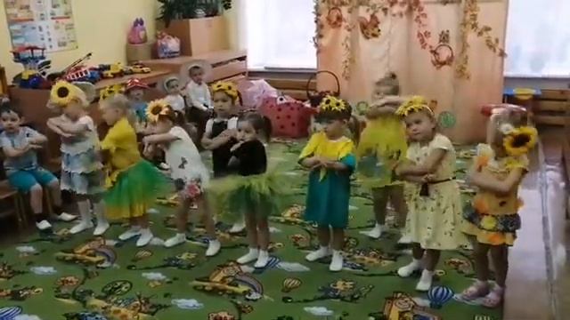 Танец "Подсолнушки" мл. гр. Детский сад "Бабочка" смотреть онлайн