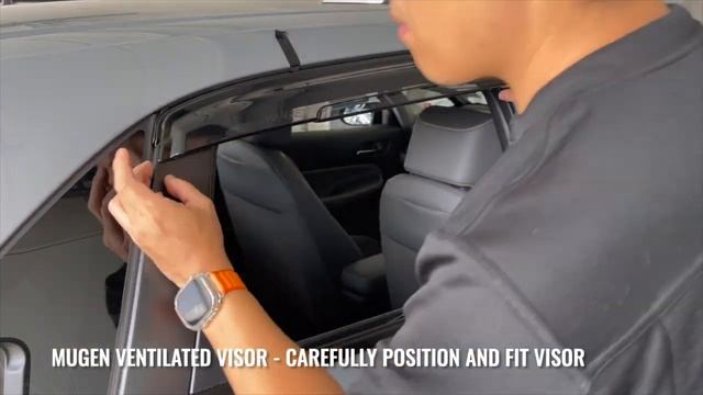 無限 Mugen Ventilated Visor - GR3 JAZZ/FIT フィット RS