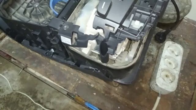 Ремонт пылесоса Miele.Не включается. смотреть онлайн