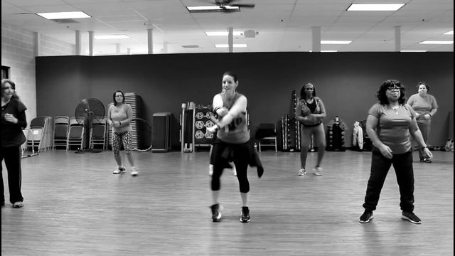 Bon Bon by Pitbull / Zumba / Dance Fitness / Squats смотреть онлайн