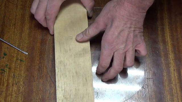 Как сделать коллиматорный прицел своими руками из фонарика смотреть онлайн