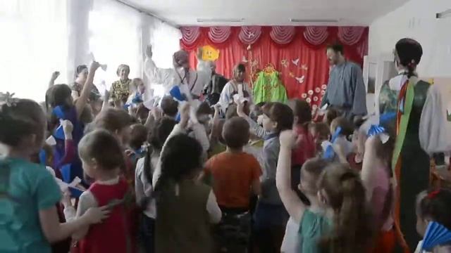 Сороки. Детский сад "Солнышко" смотреть онлайн