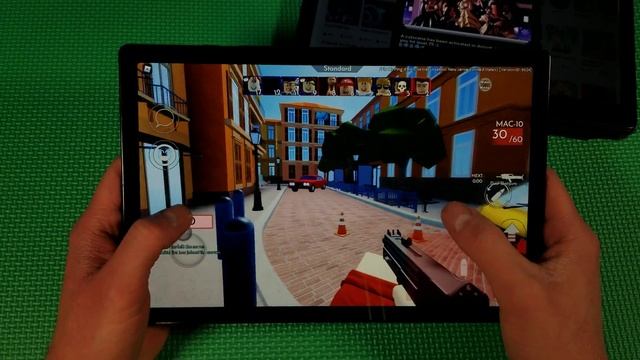 Roblox on Samsung Tab A7 vs Samsung Tab A8 смотреть онлайн