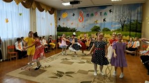 Танец девочек на выпускной в детском саду. Танец королева красоты.