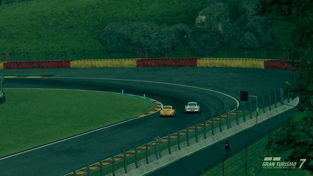 911 Carrera RS (993) '95 Roars at Spa-Francorchamps | Ultimate Porsche Showdown! смотреть онлайн