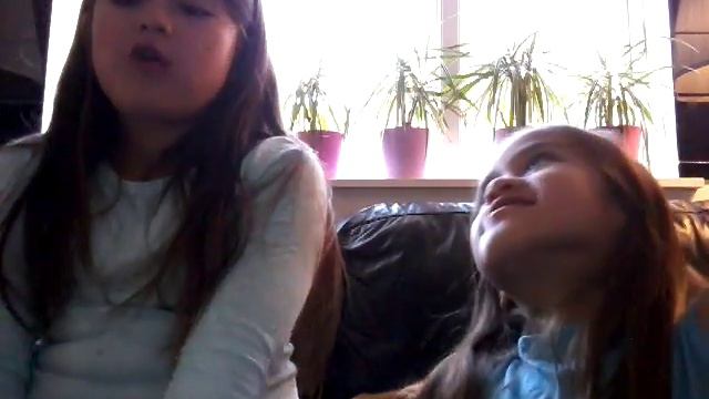 Kate och Alexa smakar olika chokolate смотреть онлайн