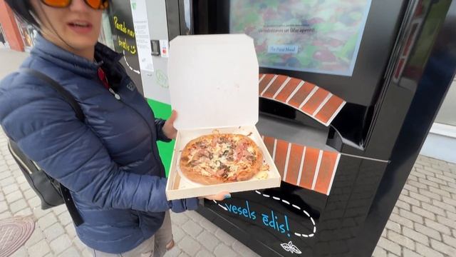 Первая автоматизированная пиццерия в Риге, Латвии! | The Pizza Mood смотреть онлайн