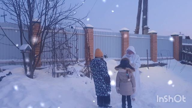 "Предновогодняя история со снеговиком" смотреть онлайн